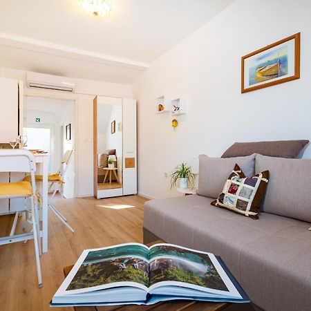 Mediterranean Terrace Apartment With Bikes & Sup Skradin Exteriér fotografie