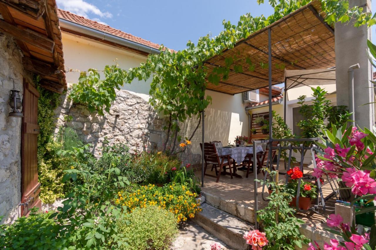Mediterranean Terrace Apartment With Bikes & Sup Skradin Exteriér fotografie