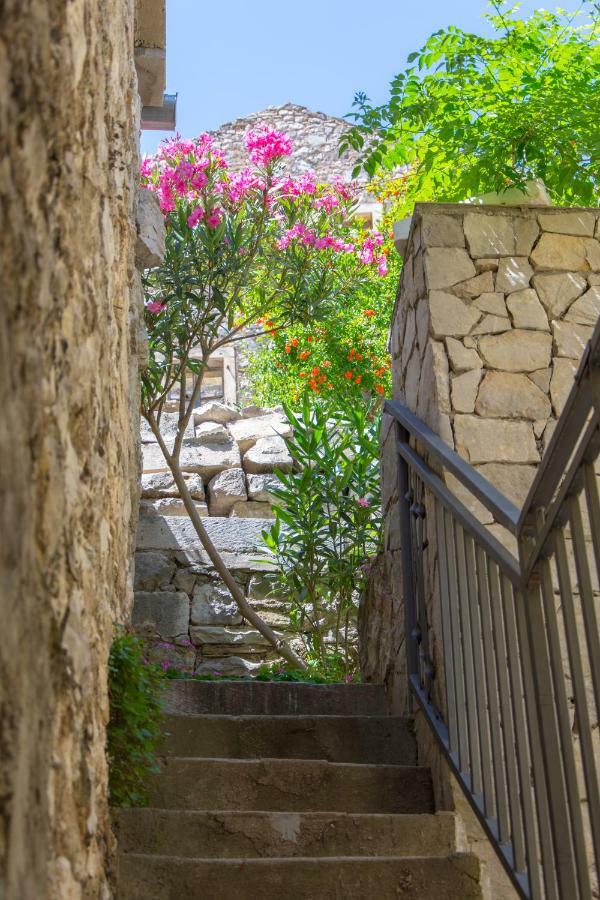 Mediterranean Terrace Apartment With Bikes & Sup Skradin Exteriér fotografie